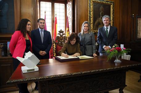 20/11/2018. Carmen Calvo asiste en Toledo a la reunión del Consejo Municipal de la Mujer. La vicepresidenta del Gobierno y ministra de la Pr...