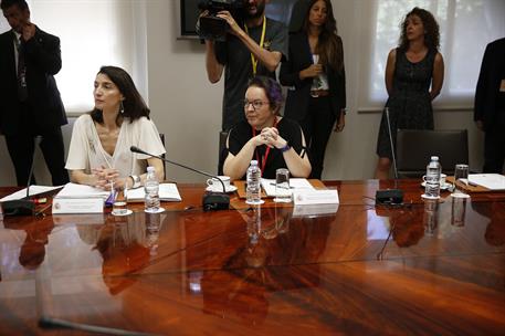 31/07/2018. Calvo preside la Conferencia Sectorial de Igualdad. La directora del Instituto de la Mujer, Silvia Buabent y la delegada del Gob...