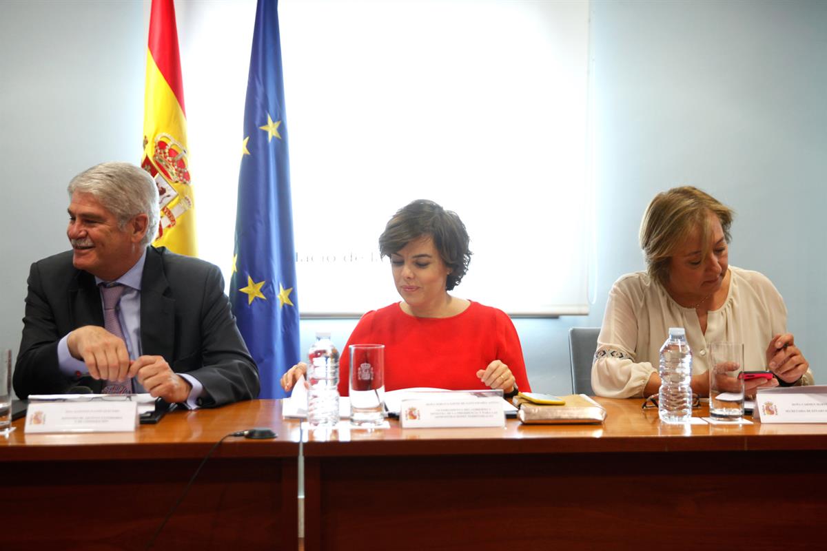 14/09/2017. Sáenz de Santamaría preside la reunión de la Comisión para el seguimiento del 'Brexit'. La vicepresidenta del Gobierno y ministr...