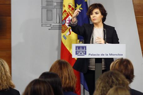 16/10/2017. Intervención de la vicepresidenta del Gobierno. La vicepresidenta del Gobierno, Soraya Sáenz de Santamaría, durante su comparece...
