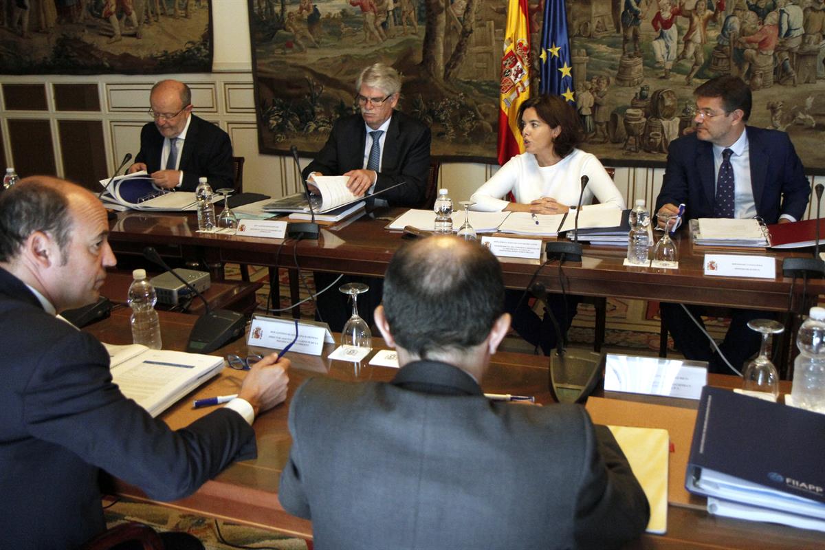 26/06/2017. Sáenz de Santamaría preside la reunión del Patronato de la FIIAPP. La vicepresidenta del Gobierno y ministra de la Presidencia y...
