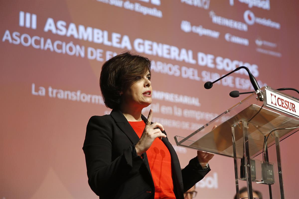 20/02/2018. La vicepresidenta clausura la jornada "La transformación digital en la empresa andaluza". La vicepresidenta del Gobierno y minis...