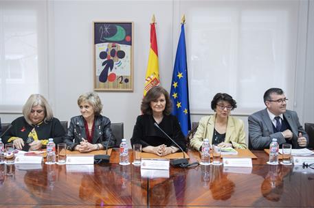 3/12/2018. Carmen Calvo recibe a los miembros del CERMI. La vicepresidenta del Gobierno y ministra de la Presidencia, Relaciones con las Cor...