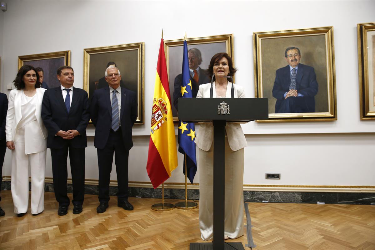 7/06/2018. Carmen Calvo recibe la cartera de manos de Soraya Sáenz de Santamaría. La vicepresidenta del Gobierno y ministra de la Presidenci...