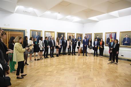 2/10/2019. Calvo recibe a los participantes del programa Jóvenes Líderes Iberoamericanos de la Fundación Carolina. La vicepresidenta del Gob...