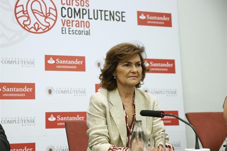 3/07/2019. Carmen Calvo durante la inauguración del curso de verano de la Universidad Complutense '¿Qué esconde la brecha de género en el tr...