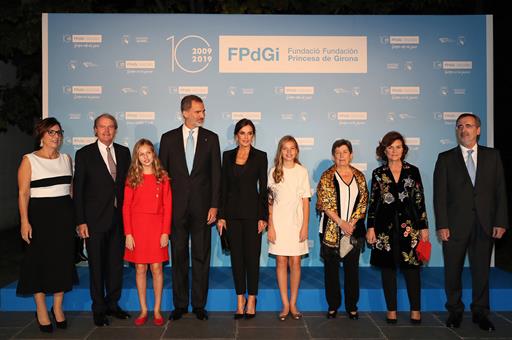 Calvo, junto a los reyes, la princesa Leonor y la infanta Sofía en la X edición de la entrega de premios Princesa de Girona