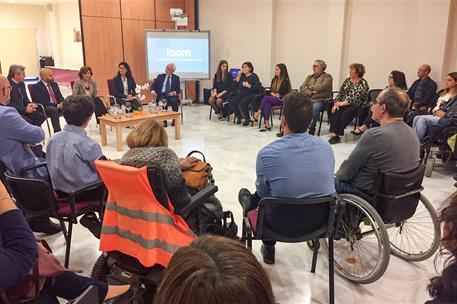 5/11/2019. Calvo visita la Unidad de Día y Residencia de la Federación Almeriense de Personas con Discapacidad (FAAM). La vicepresidenta del...