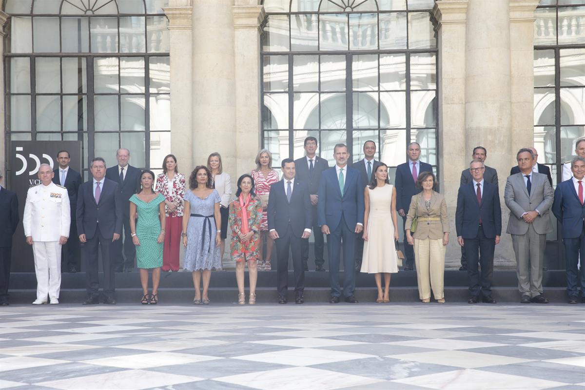 12/09/2019. Calvo asiste a la reunión de la Comisión Nacional del V Centenario de la primera vuelta al mundo. Foto de familia de los asisten...