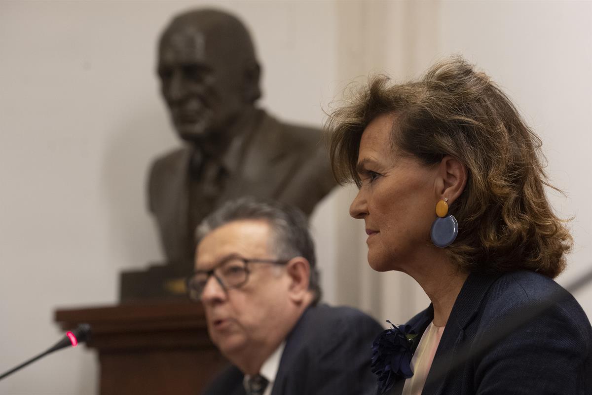 17/07/2019. Calvo preside la firma del convenio entre el BOE y la Real Academia de Ciencias Morales y Políticas. La vicepresidenta del Gobie...