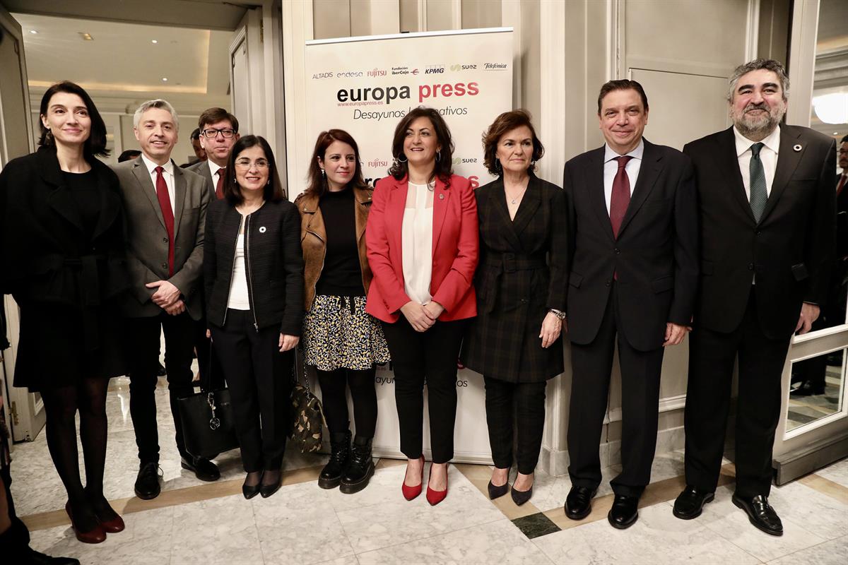 13/02/2020. Calvo en la presentación de la presidenta de La Rioja. Foto de familia en la presentación de la presidenta de La Rioja, Concha A...