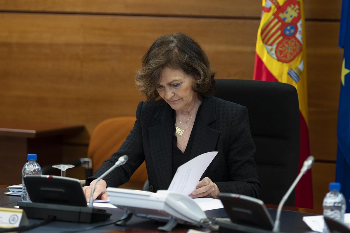 16/03/2020. Carmen Clavo durante la reunión del Comité de situación de Estado de alarma. La vicepresidenta del Gobierno, Relaciones con las ...