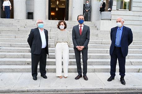 27/07/2020. Calvo asiste al acto de entrega de Medallas al Mérito en Investigación y Educación Universitaria. La vicepresidenta primera del ...