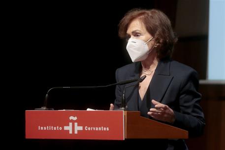 29/10/2020. Carmen Calvo, en la presentación de las Jornadas Galdosianas del Instituto Cervantes. La vicepresidenta primera del Gobierno, mi...