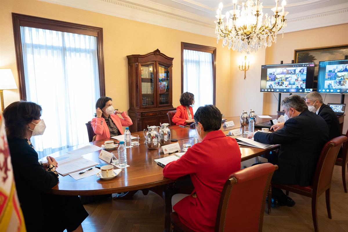 6/04/2021. Comisión para la conmemoración del V Centenario de la primera vuelta al mundo. La vicepresidenta primera del Gobierno, ministra d...