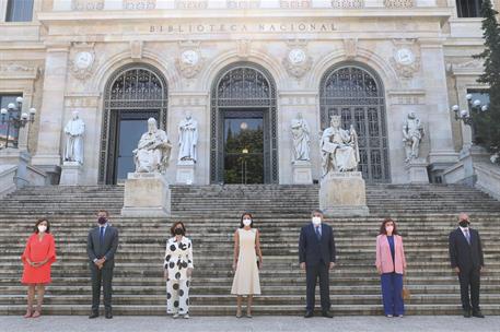 8/06/2021. Carmen Calvo asiste a la inauguración de la exposición 'Emilia Pardo Bazán. El reto de la modernidad'. Foto de familia de la vice...