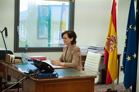 20/04/2021. Calvo participa en la mesa redonda 'Perspectiva de género y diversidad en ámbito constitucional europeo'. La vicepresidenta prim...