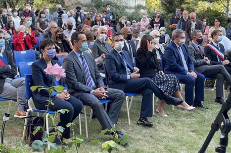 24/08/2021. Bolaños asiste a los actos conmemorativos del 77º aniversario de la liberación de París. El ministro de la Presidencia, Relacion...