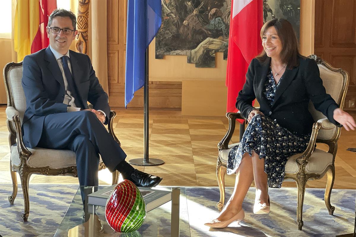 24/08/2021. Bolaños asiste a los actos conmemorativos del 77º aniversario de la liberación de París. El ministro de la Presidencia, Relacion...