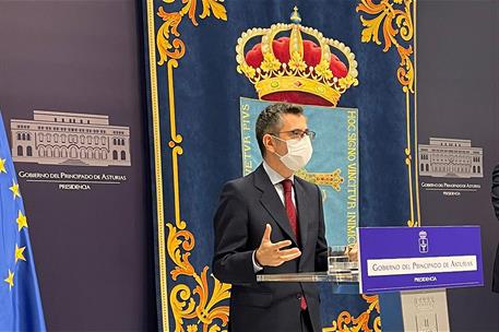 26/11/2021. Visita de Félix Bolaños a Asturias. El ministro de la Presidencia, Relaciones con las Cortes y Memoria Democrática, Felix Bolaño...