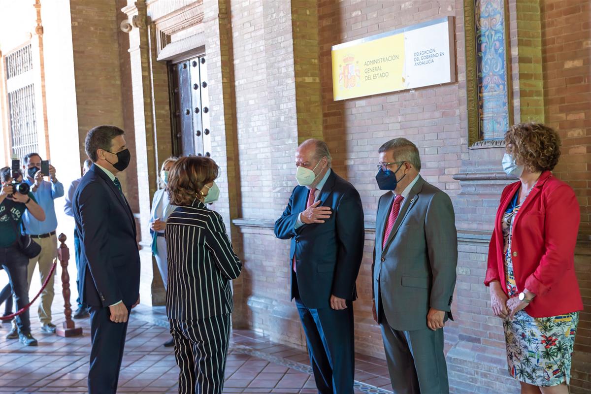 28/05/2021. Visita institucional de Carmen Calvo a Sevilla. La vicepresidenta primera del Gobierno, Carmen Calvo, a su llegada a la Delegaci...