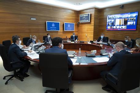 3/03/2022. Félix Bolaños preside la la reunión del Comité de Situación de Seguridad Nacional. El ministro de la Presidencia, Relaciones con ...