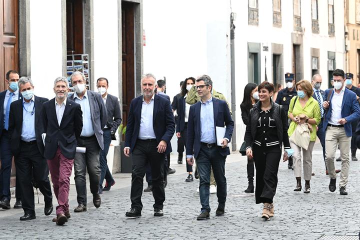 12/03/2022. Félix Bolaños preside la reunión de la Comisión Mixta para la Reconstrucción, Recuperación y Apoyo a la isla de La Palma. El min...