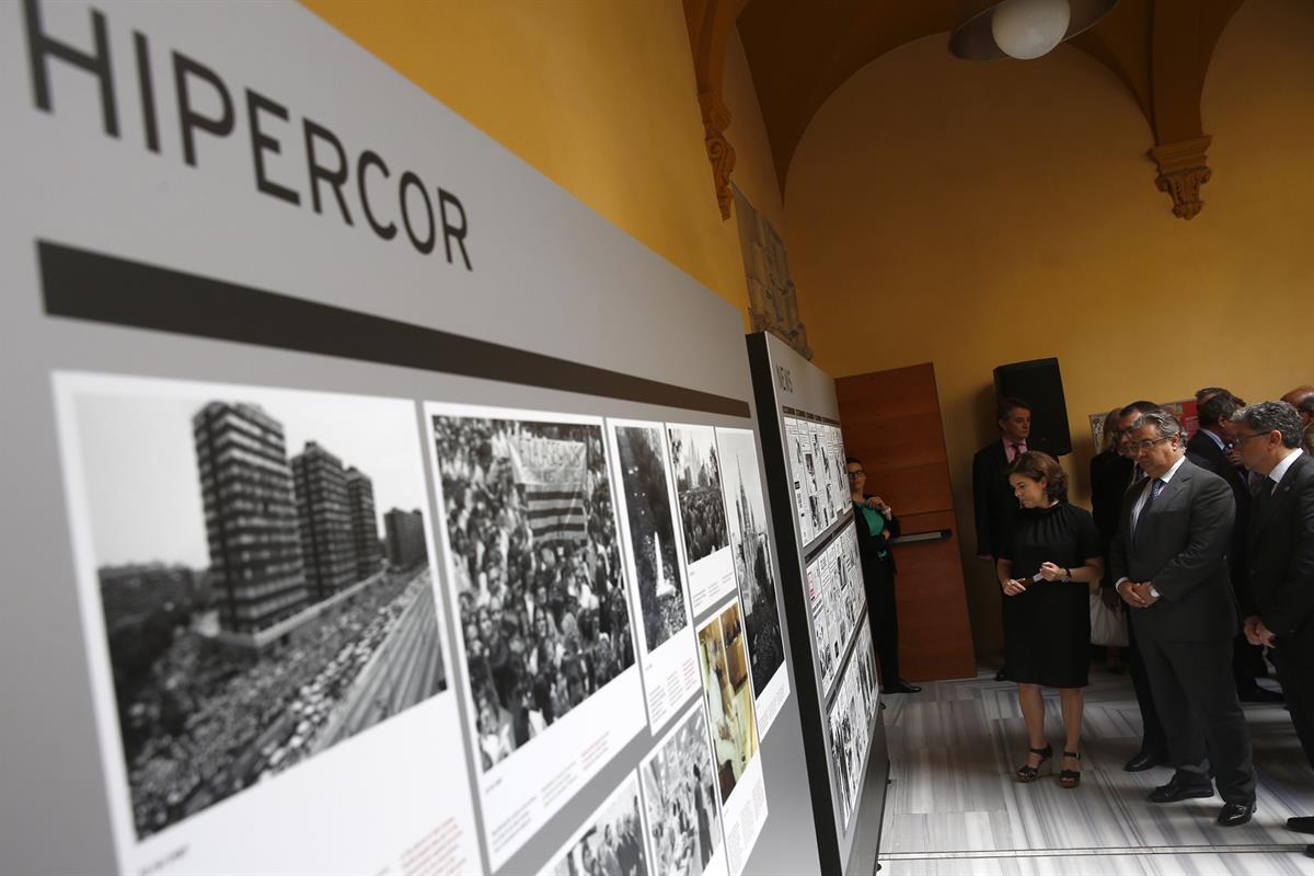 19/06/2017. La vicepresidenta preside la inauguración de la exposición "Una mirada a Hipercor". La vicepresidenta del Gobierno y ministra de...