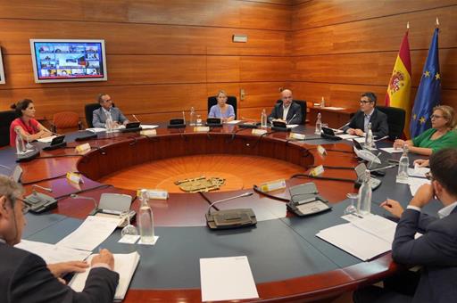 El ministro Félix Bolaños preside la reunión del Comité de Situación de Seguridad Nacional
