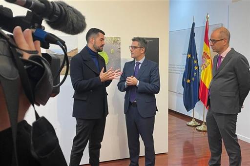El ministro Félix Bolaños en la exposición Tremor