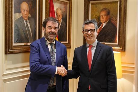 Félix Bolaños se reúne con el presidente por suplencia del CGPJ, Vicente Guilarte