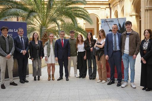 El ministro de la Presidencia en el encuentro de la Universidad de Deusto