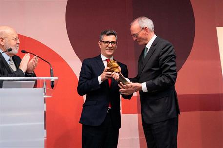 El ministro de la Presidencia, Justicia y Relaciones con las Cortes, Félix Bolaños, en el acto de entrega del Premio 