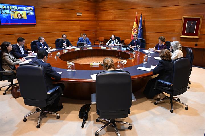 1/05/2025. Félix Bolaños preside la reunión del Comité de Situación para evaluar el impacto del cese del suministro eléctrico