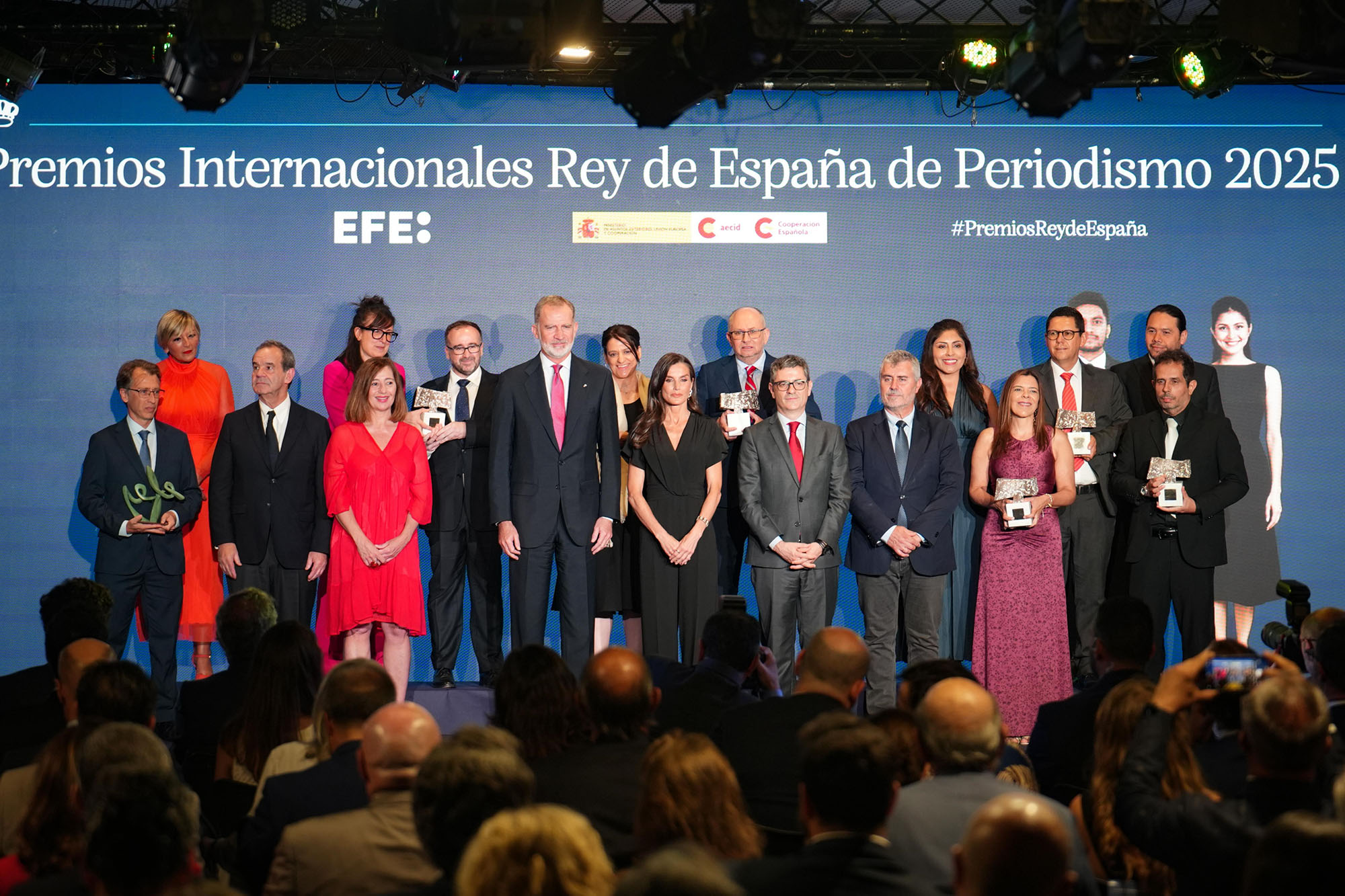 Imagen del artículo Bolaños participa en la entrega de los premios internacionales Rey de España de Periodismo 2025