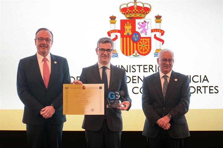 22/05/2025. El Ministerio, galardonado en los Premios Centenario de los graduados sociales