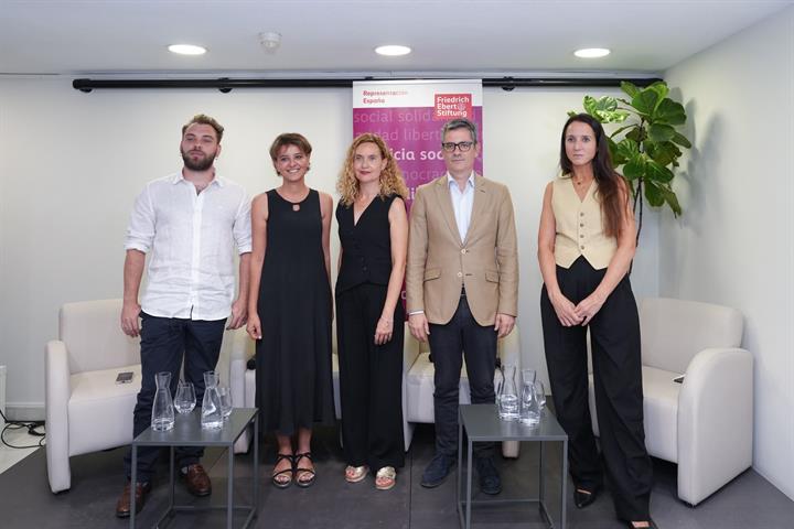 Bolaños destaca la respuesta del Gobierno frente a la desinformación para proteger la democracia y devolver el poder digital a la ciudadanía