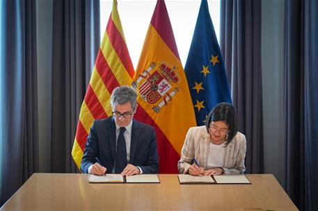 Bolaños y la consellera Parlon formalizan la incorporación de los Mossos d'Esquadra a la Oficina de Recuperación y Gestión de Activos (ORGA)